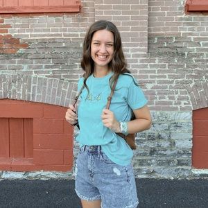 Meet your Posher, Melissa